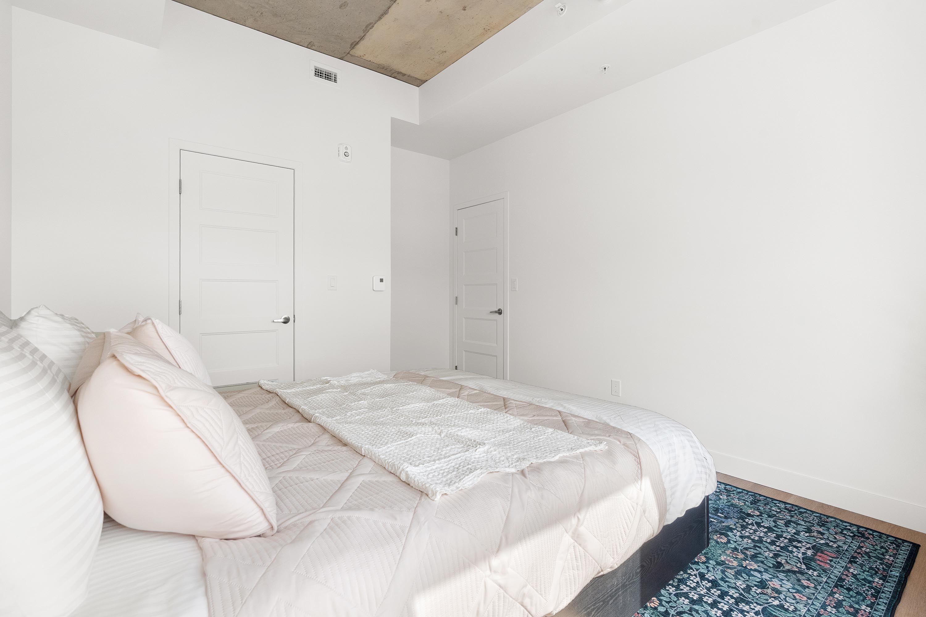 Logement pâle